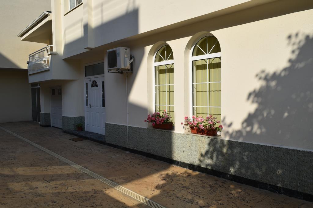 Hotel Eva Ravda Exterior photo