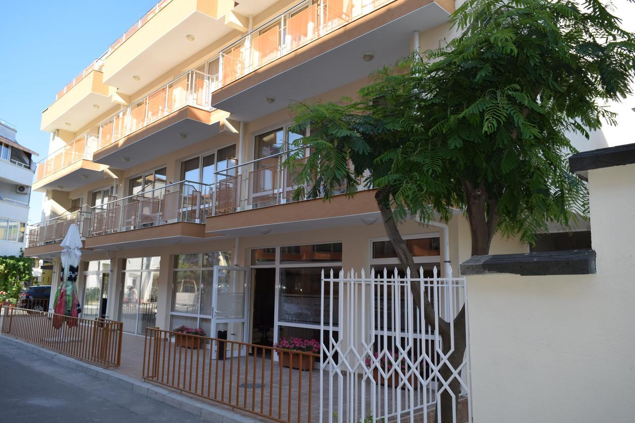 Hotel Eva Ravda Exterior photo